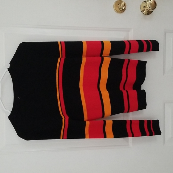 Nine West Sweater - NWOT - Picture 2 of 5